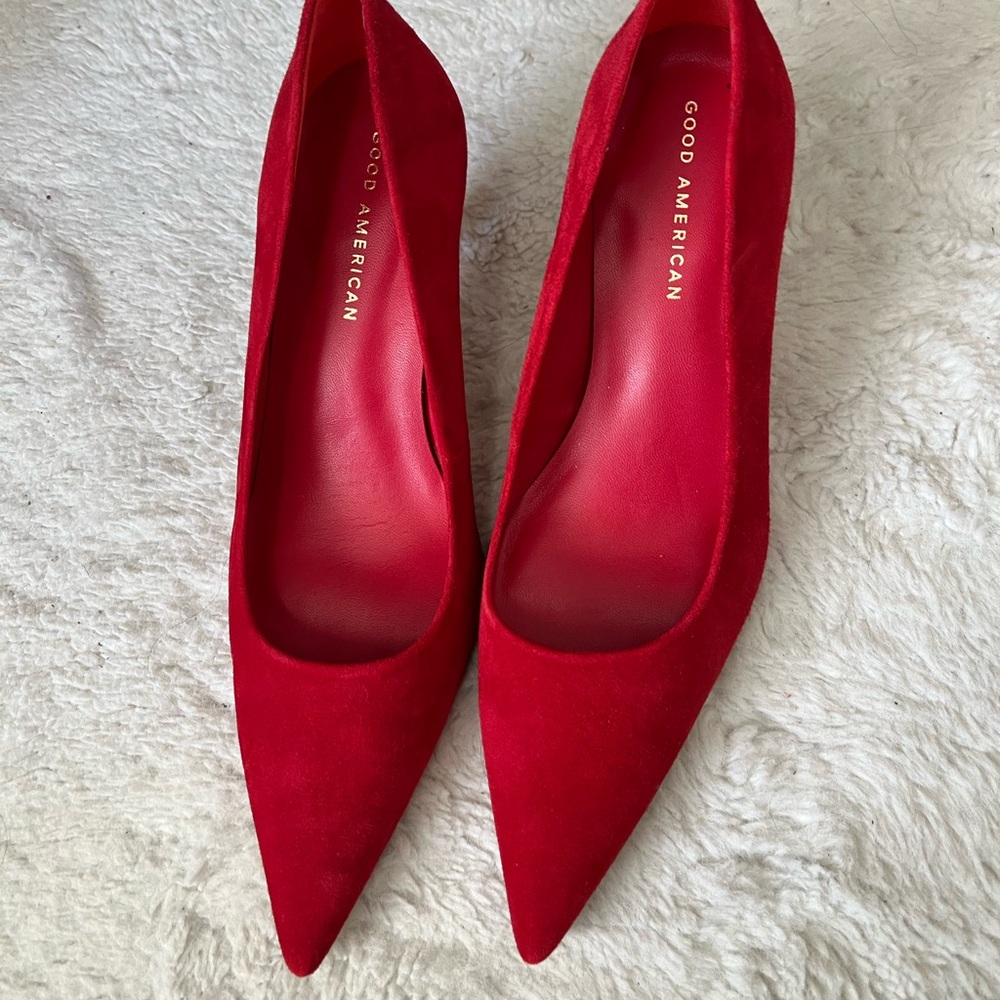 New never used Good American, red, size 6